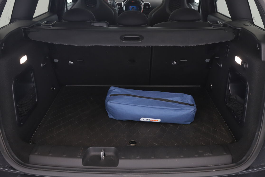 MINI Clubman JCW BVA8 — photo 16