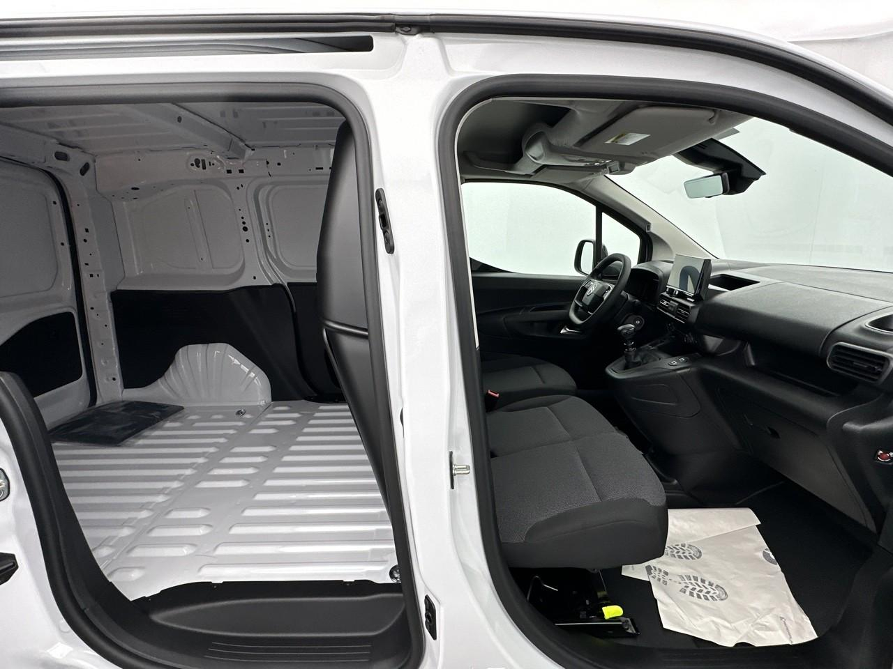 Citroën Berlingo van m diesel 100 ch manuelle — photo 12