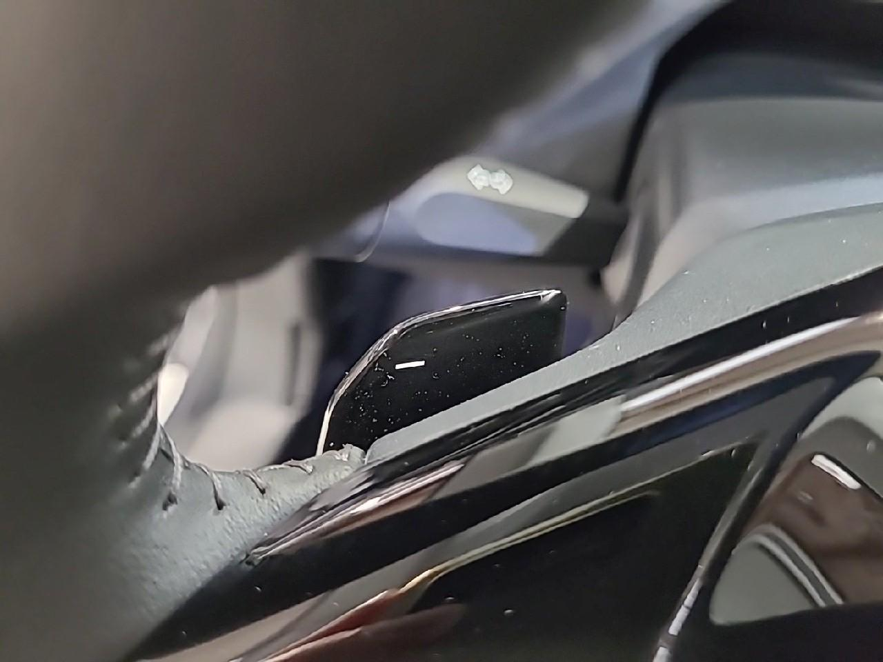 Peugeot 308 hybrid 145 e-dcs6 allure — photo 27