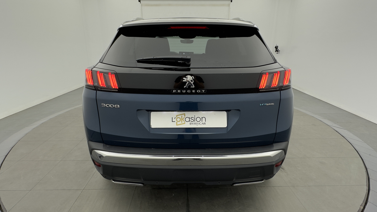 Peugeot 3008 Hybrid 225 e-EAT8 — photo 4