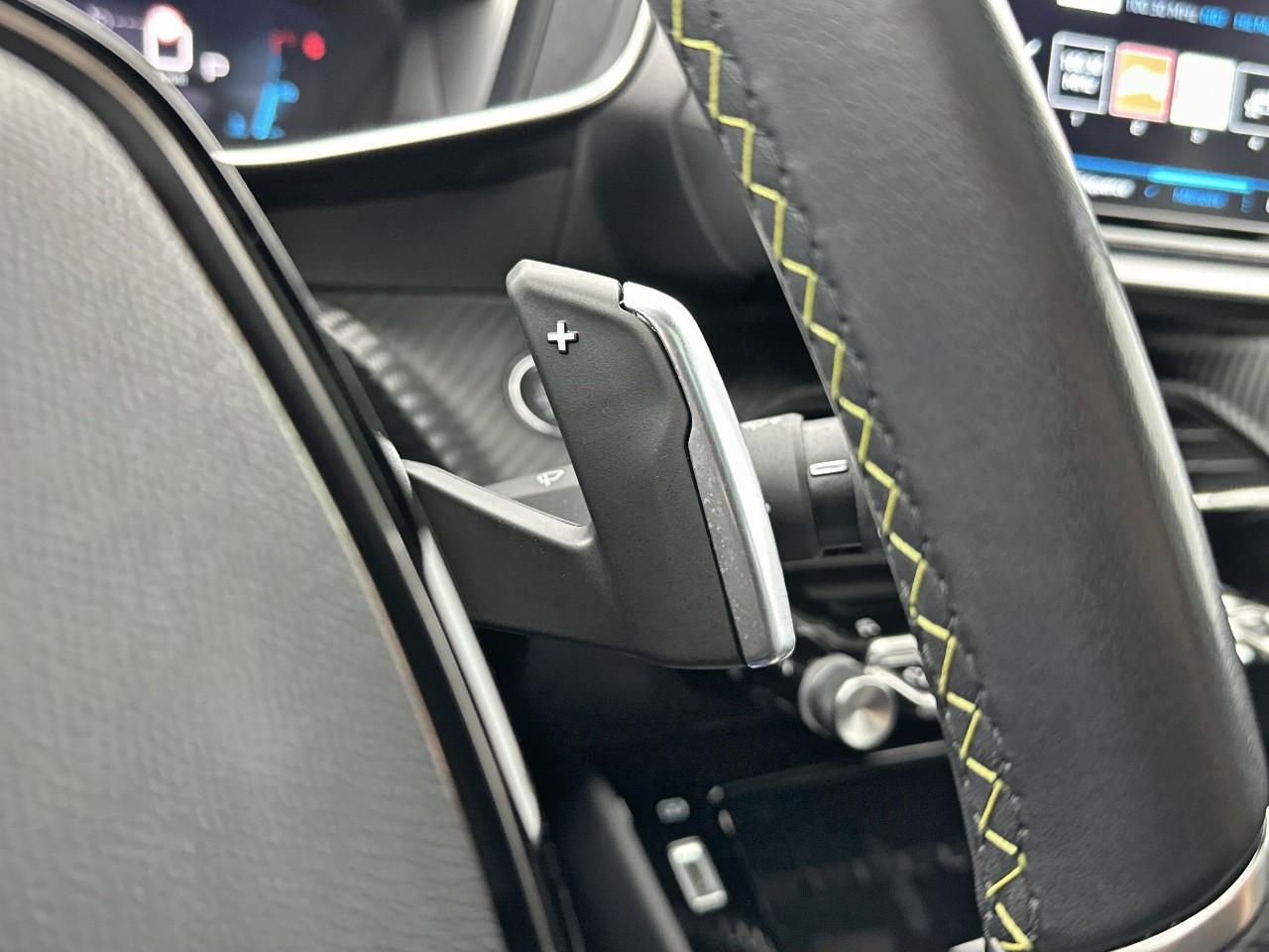 Peugeot 2008 puretech 130 s&s eat8 gt — photo 19