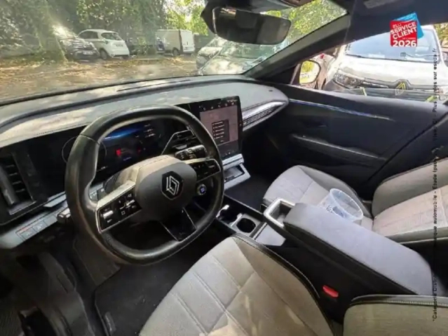 Renault Megane e-tech electric ev60 220ch techno optimum charge — photo 15