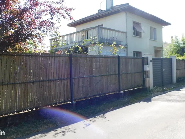 Jolie maison 86 m² avec jardin cloturé 379 m²