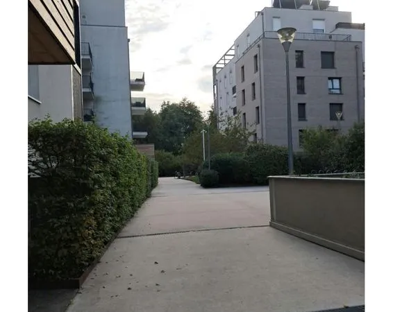 Loue f4 + garage