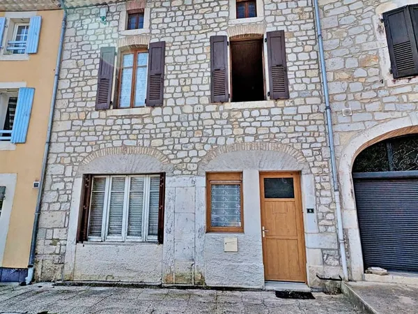 Maison en pierre 5 pièces 118 m² + dépendance aménageable 97