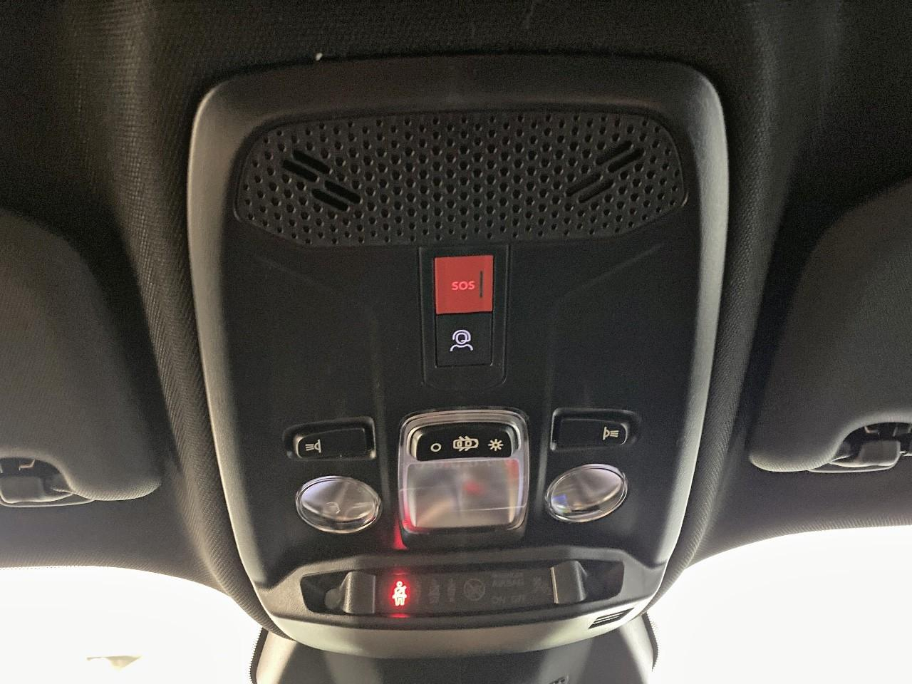 Peugeot 2008 hybrid 145 ch e-dcs6 allure — photo 19