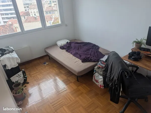 Sous location chambre dans T3 proche parc 26e centenaire