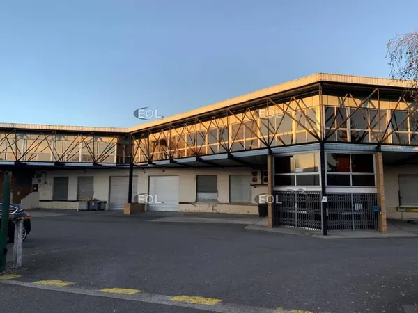Local d'activité 1010 m²
