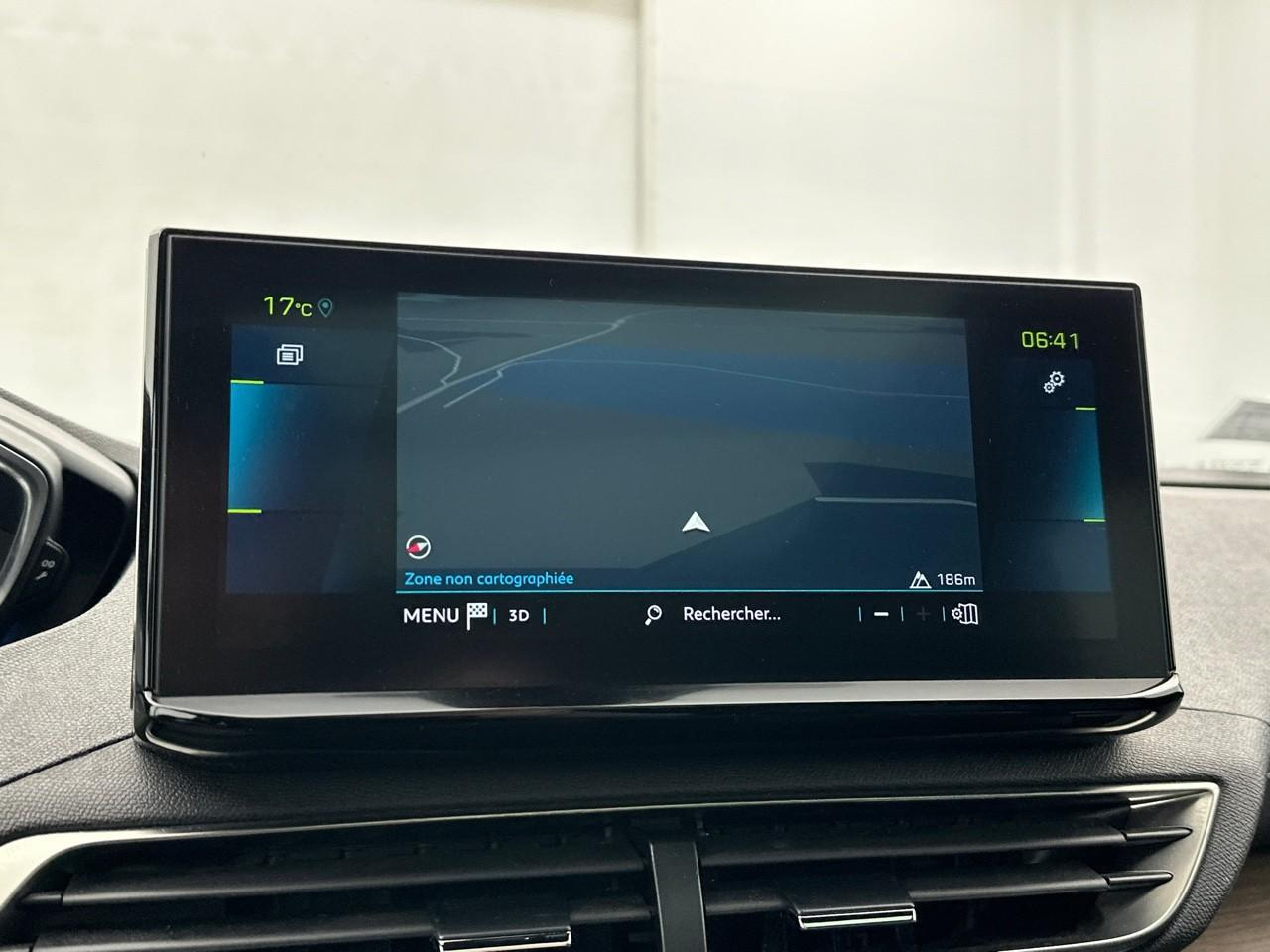 Peugeot 3008 hybrid 225 e-eat8 gt pack — photo 10