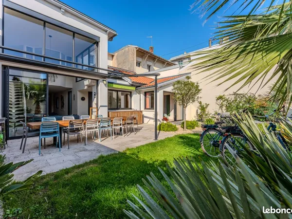 Villa d'exception à deux pas de la plage et des commerces