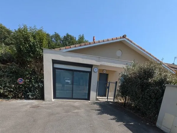Villa récente de qualité, plain-pied, T5, très calme