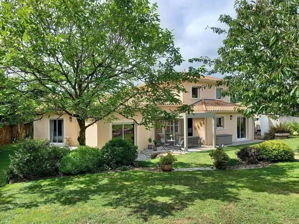 Maison 7 pièces 188 m²