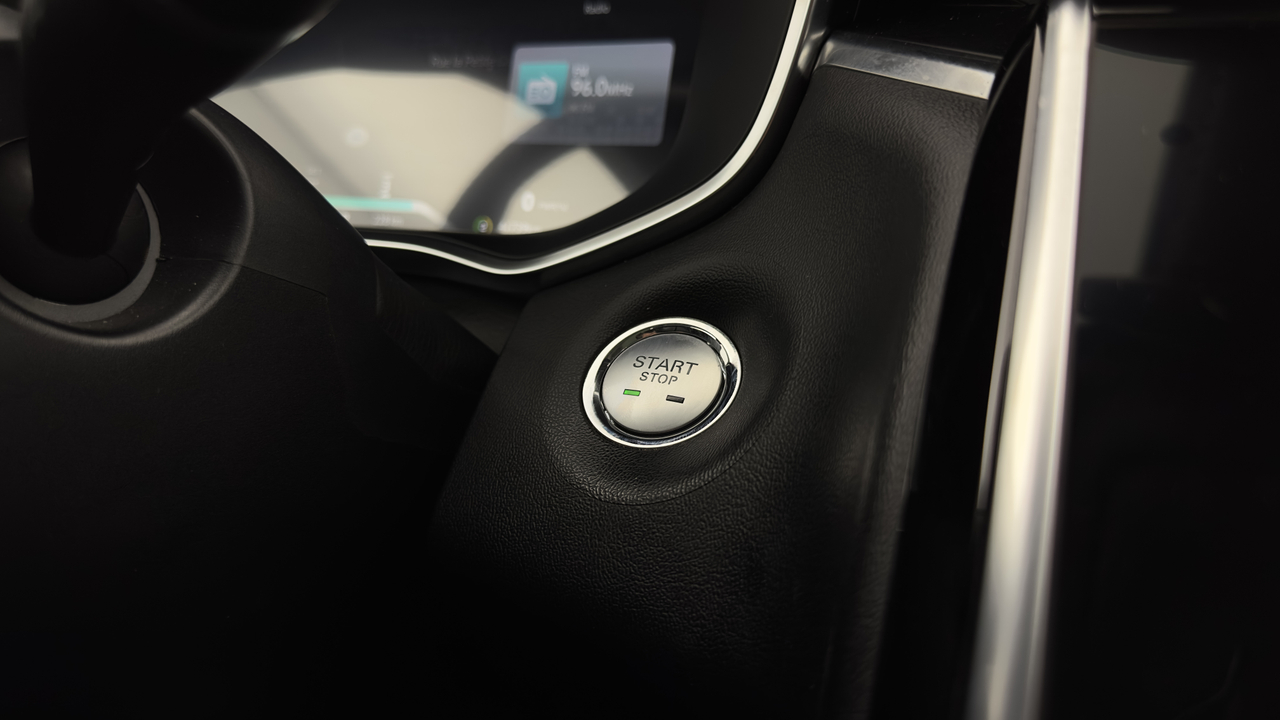 MG Marvel R EV 4WD — photo 23