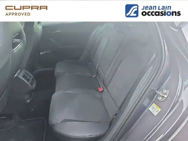 Cupra Leon 1.5 etsi hybrid 150 ch dsg7 — photo 6