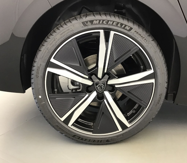 Peugeot 308 — photo 11