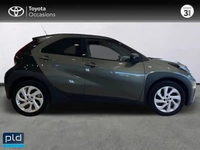 Toyota Aygo x 1.0 vvt-i 72ch design s-cvt — photo 5