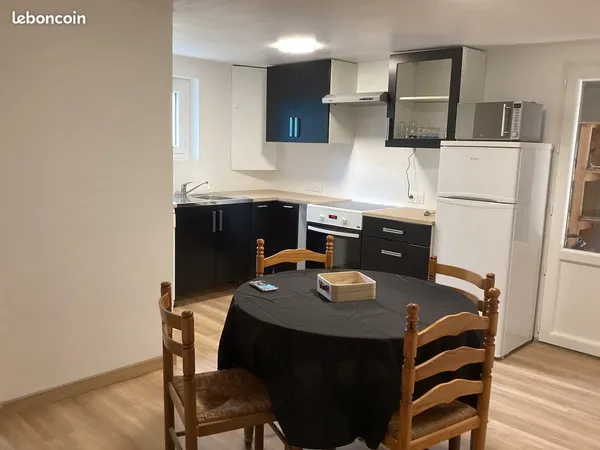 Apparement 3 pièces en colocation refait à neuf