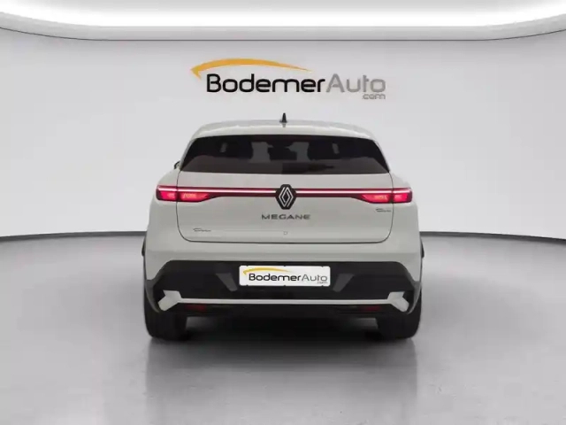 Renault Megane e-tech ev60 220 ch super charge — photo 19