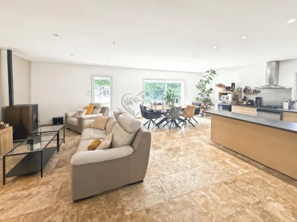 Maison 3 pièces 90 m²