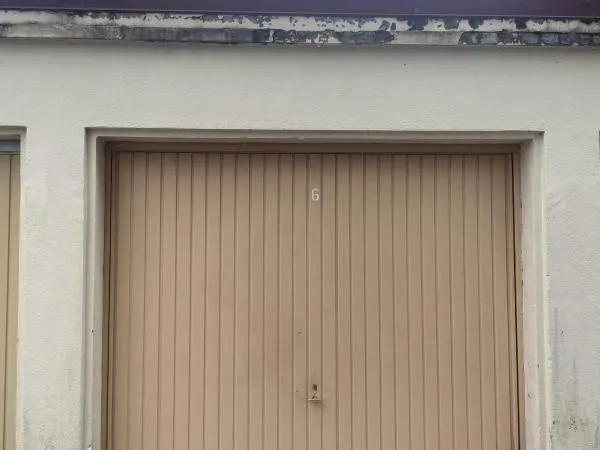 Garage/box 14 m² Montigny Les Metz