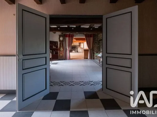 Demeure 11 pièces 316 m²