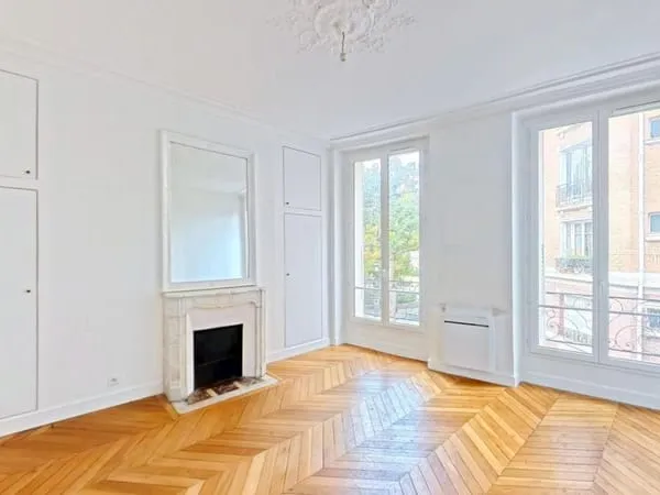 Titre : Paris 5e - Panthéon / Hneri IV - rue Blainville - 3P avec balcon
