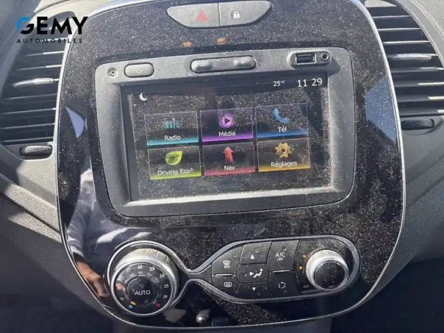 Renault Captur tce 150 fap edc — photo 14