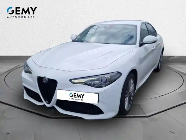 Alfa Romeo Giulia 2.2 210 ch at8 q4