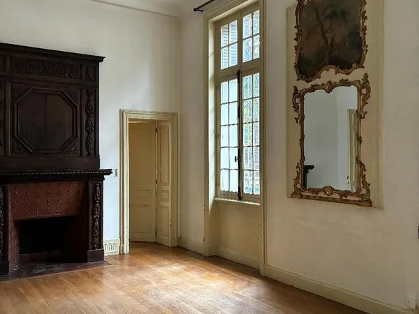 Appartement 9 pièces 240 m²
