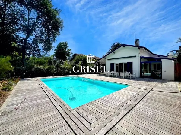 Maison de luxe 5 pièces 152 m²