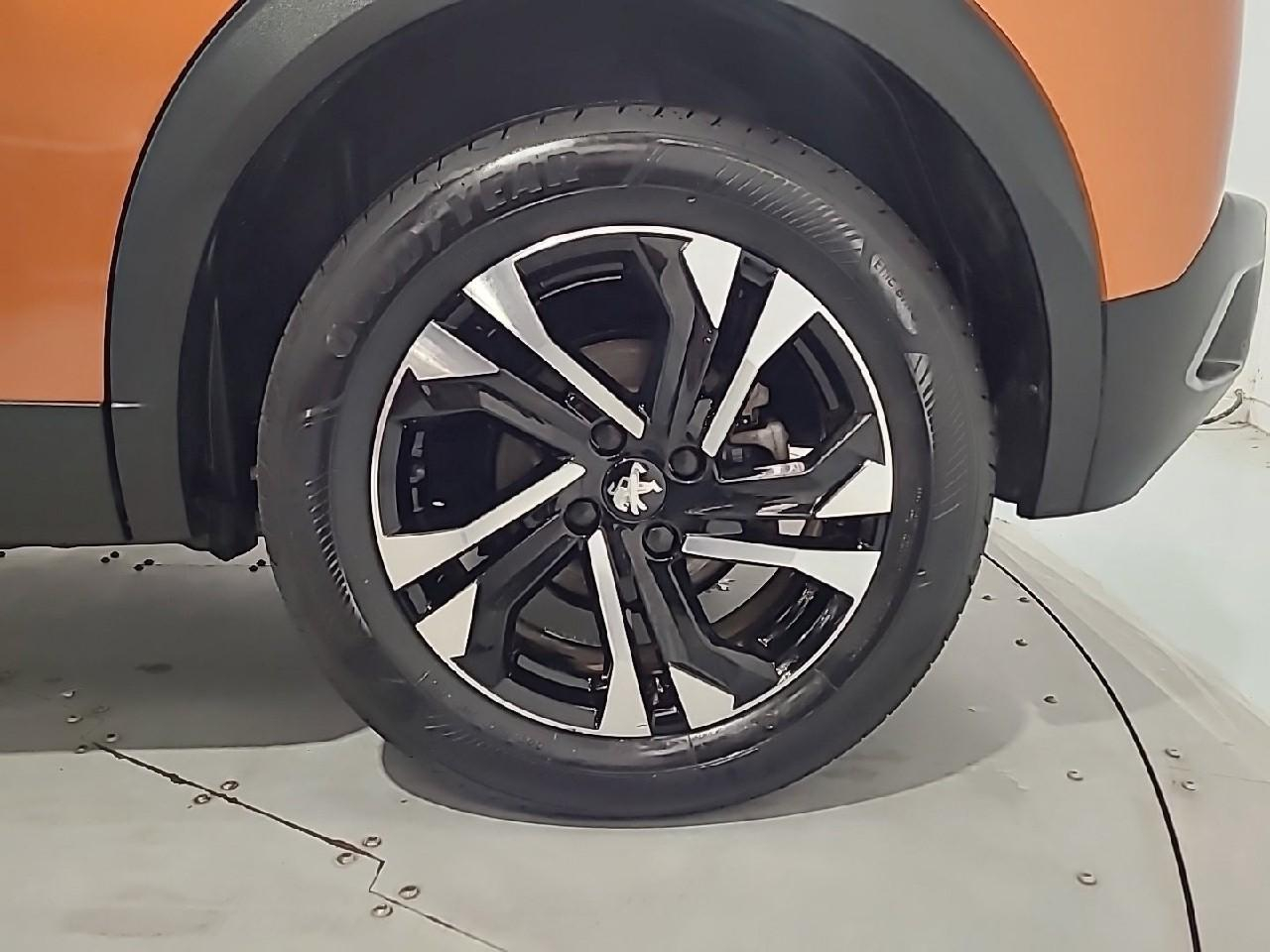 Peugeot 2008 electrique 136 ch allure pack — photo 16