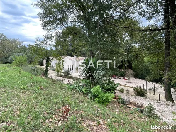 Maison 9 pièces 144 m²