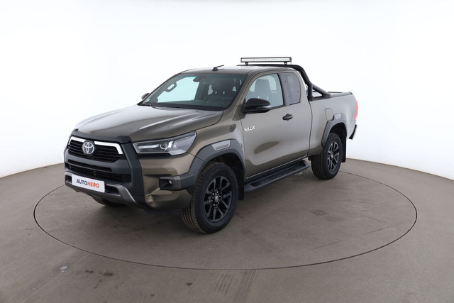 Toyota Hilux 4WD 2.4 D-4D X-Tra Cabine Invincible