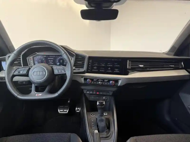 Audi A1 sportback 35 tfsi 150 ch s tronic 7 — photo 24