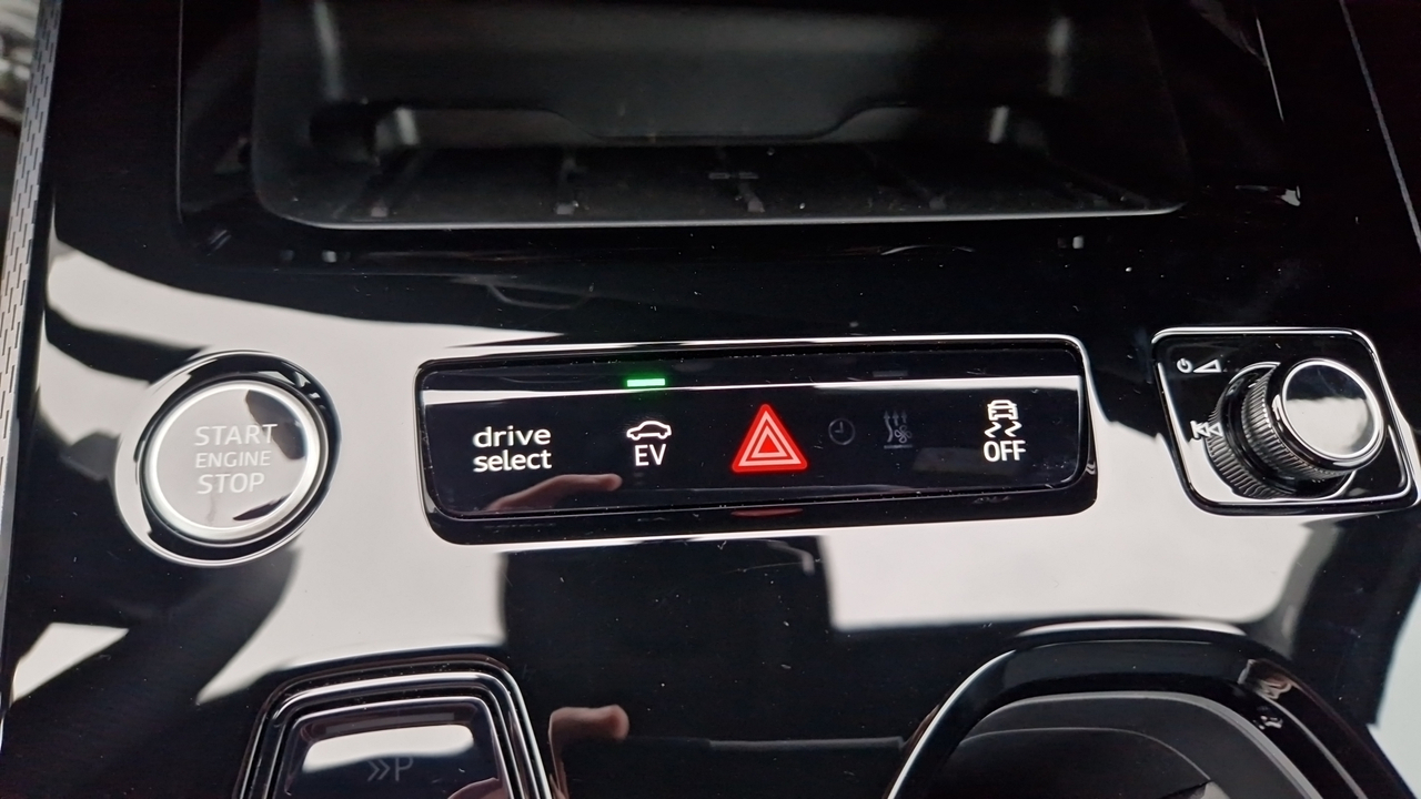 Audi A5 e-hybrid 299 ch S tronic 7 Quattro — photo 26