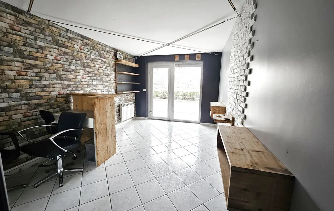 Photo 2