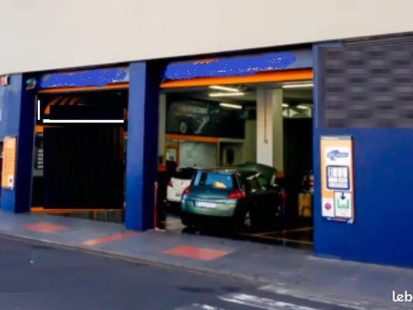 Garage automobile