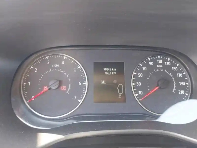 Dacia Sandero eco-g 100 — photo 12