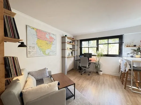 A VENDRE APPARTEMENT AVEC VUE SUR JARDIN