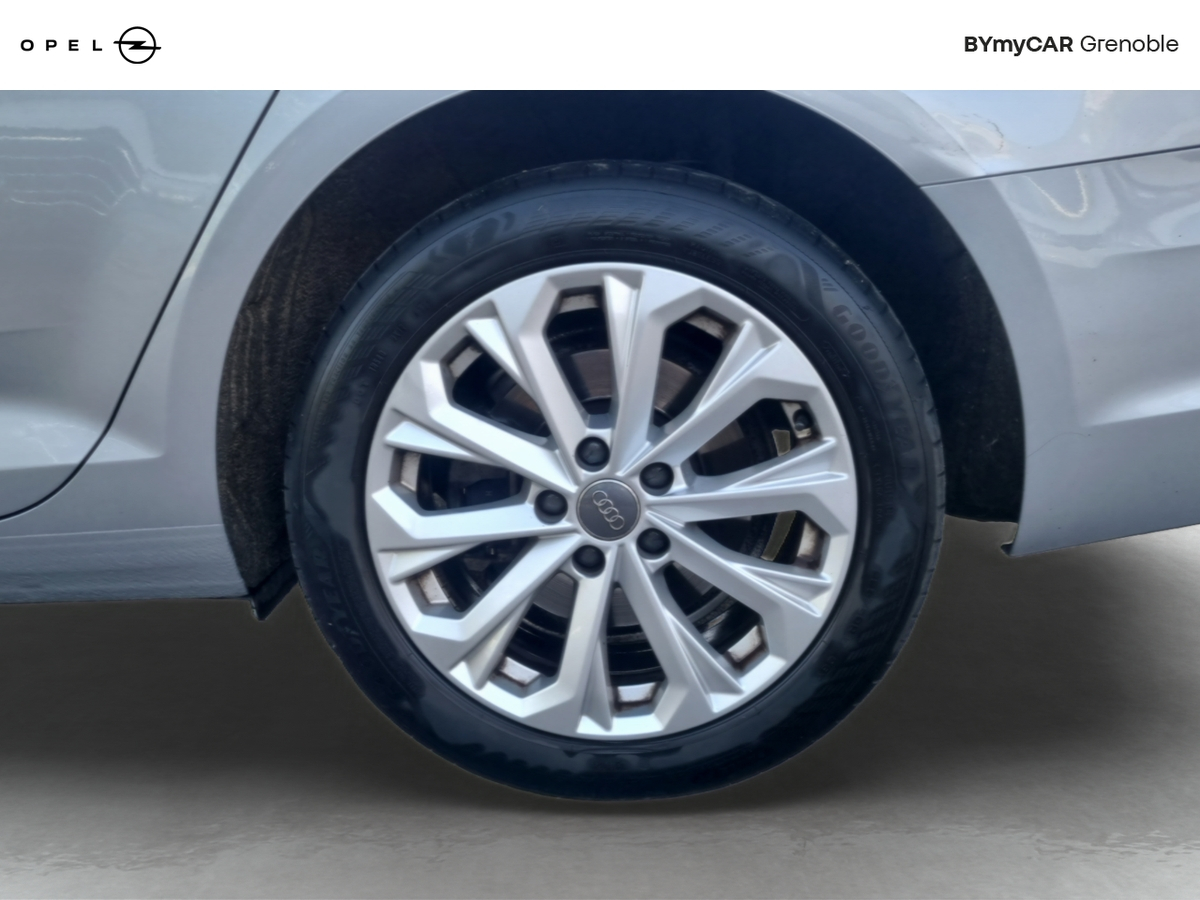 Audi A4 Avant 35 TFSI 150 — photo 14