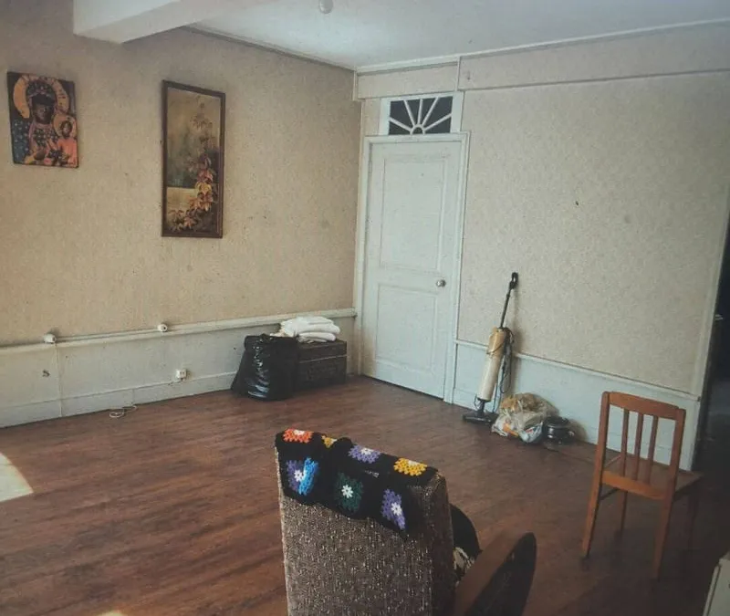 Photo 1