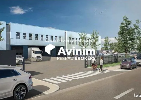 Local 1627 m² Ozoir-la-Ferrière