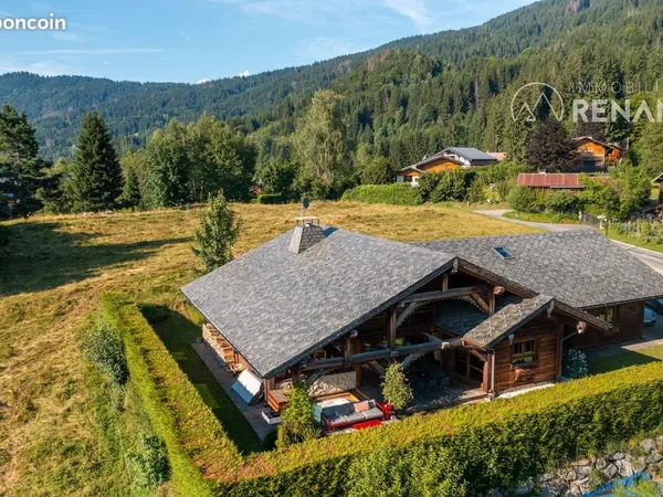 Chalet 7 pièces 230 m²