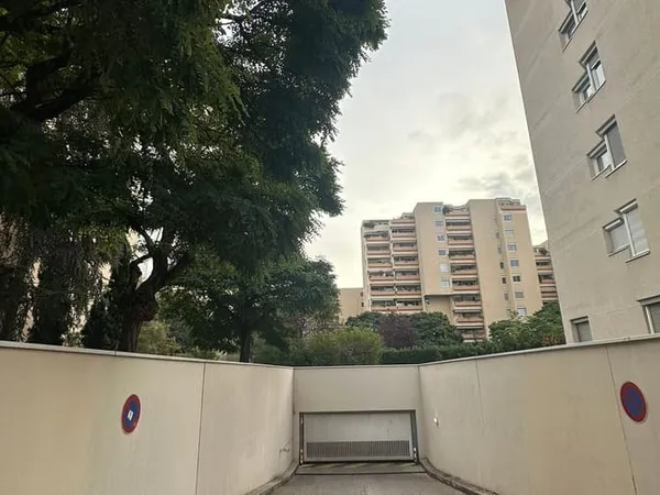 Parking/Garage 12 m²