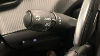 Peugeot 2008 1.2 PureTech 130ch S&S Allure EAT8 — photo 23
