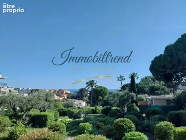 EXCLUSIVITE' !! - ROQUEBRUNE PLATEAU DU CAP MARTIN - Spacieux deux pièces traversant avec balcon, lo