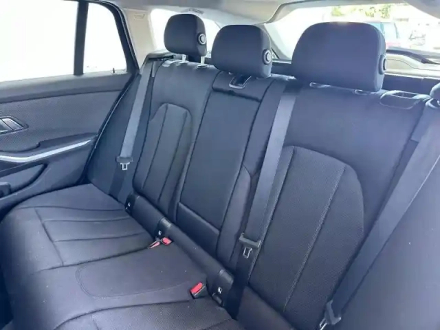 Bmw Serie 3 série 3 touring 320ia 184ch business design — photo 29