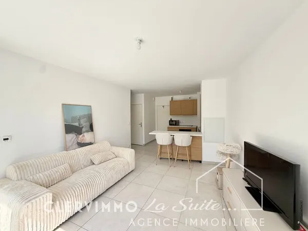 APPARTEMENT T2 AVEC TERRASSE ET PLACE DE PARKING LES ACCATES