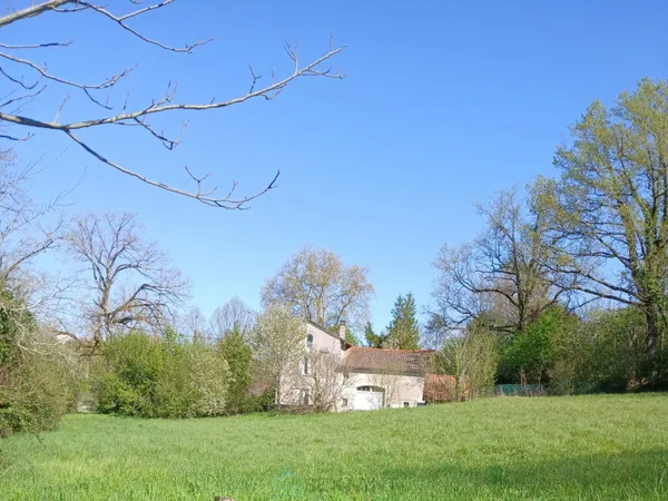 Terrain constructible 4900 m²