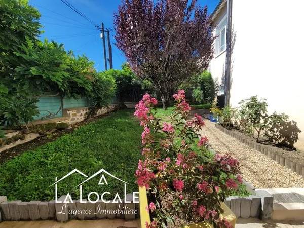 Maison de Ville 1930 avec Jardin arboré et garage